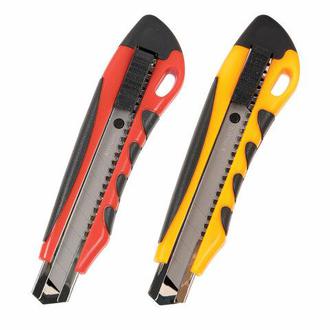 Нож канц. 18мм "Brauberg" 230920 + 2 лезвия